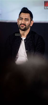 MS Dhoni at MS Dhoni The Untold Story Movie Promot... wallpaper