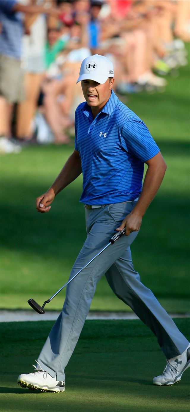 1125x2436 Masters Photos Photos from The Masters at Augusta ... - golf celebrity iPhone X Wallpaper