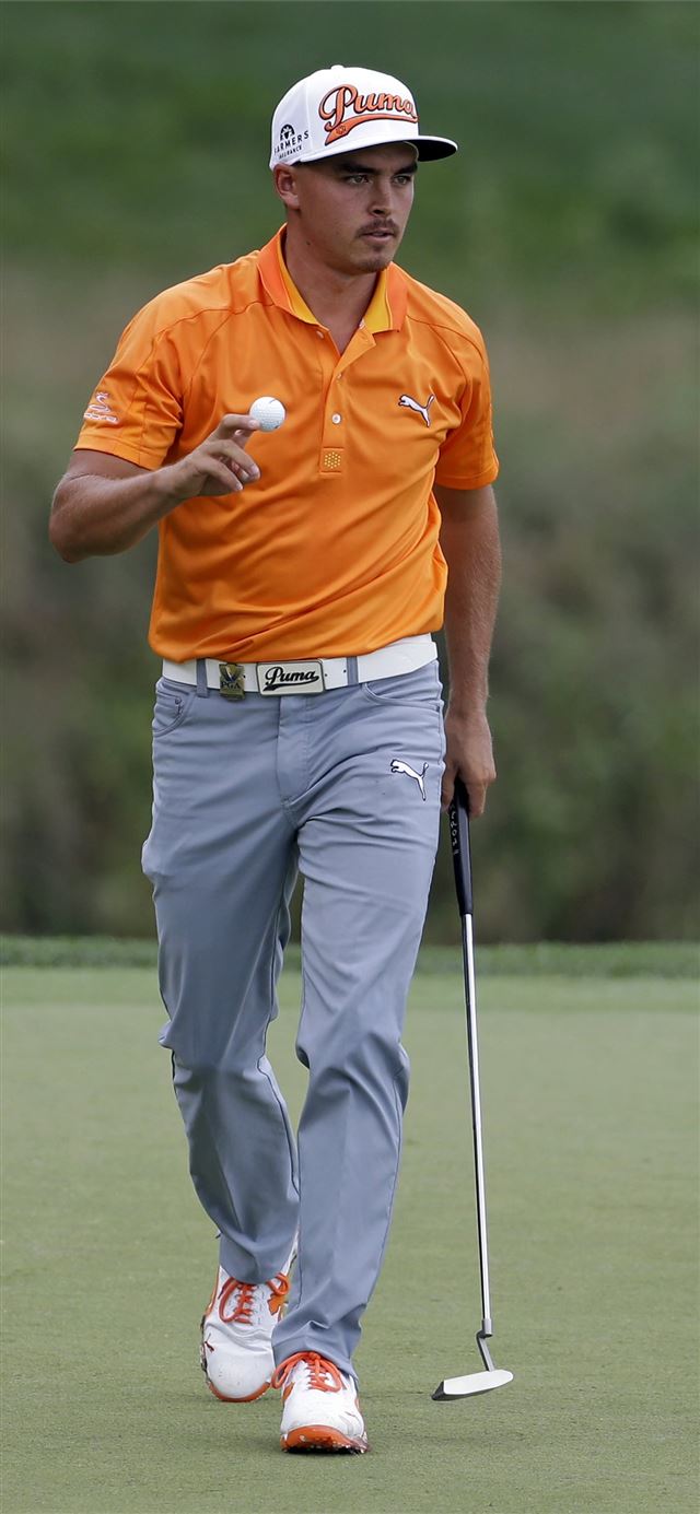 1125x2436 Tracker McIlroy wins PGA Championship - sport celebrity iPhone X Wallpaper