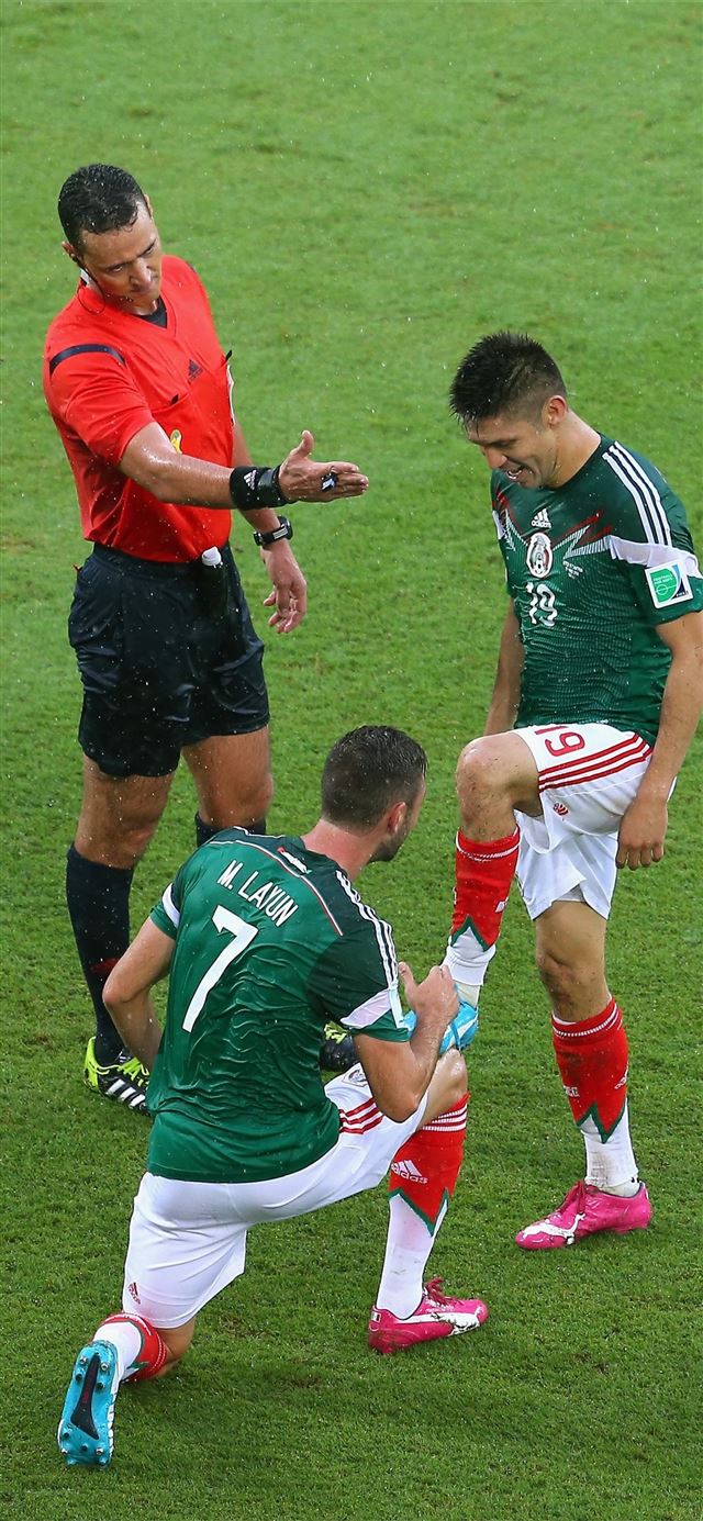 1125x2436 Mexico Soccer - soccer celebrity iPhone X Wallpaper