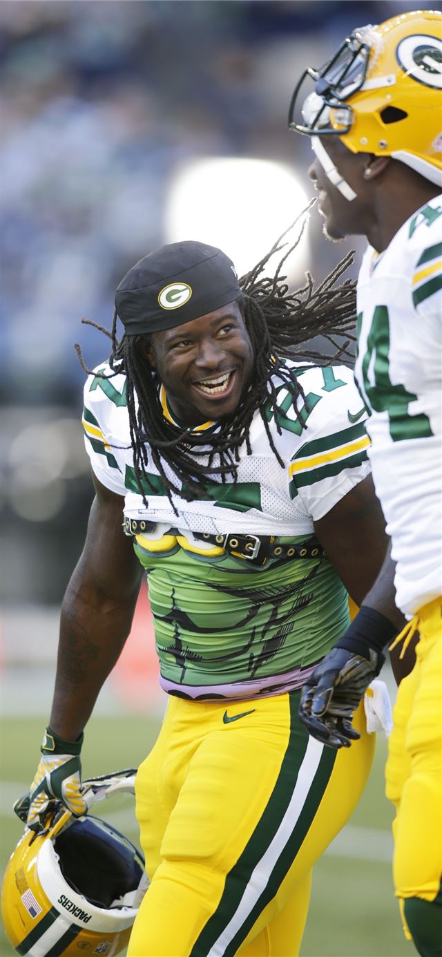 1125x2436 Best 51 Eddie Lacy on Hip - aaron rodgers iPhone X Wallpaper