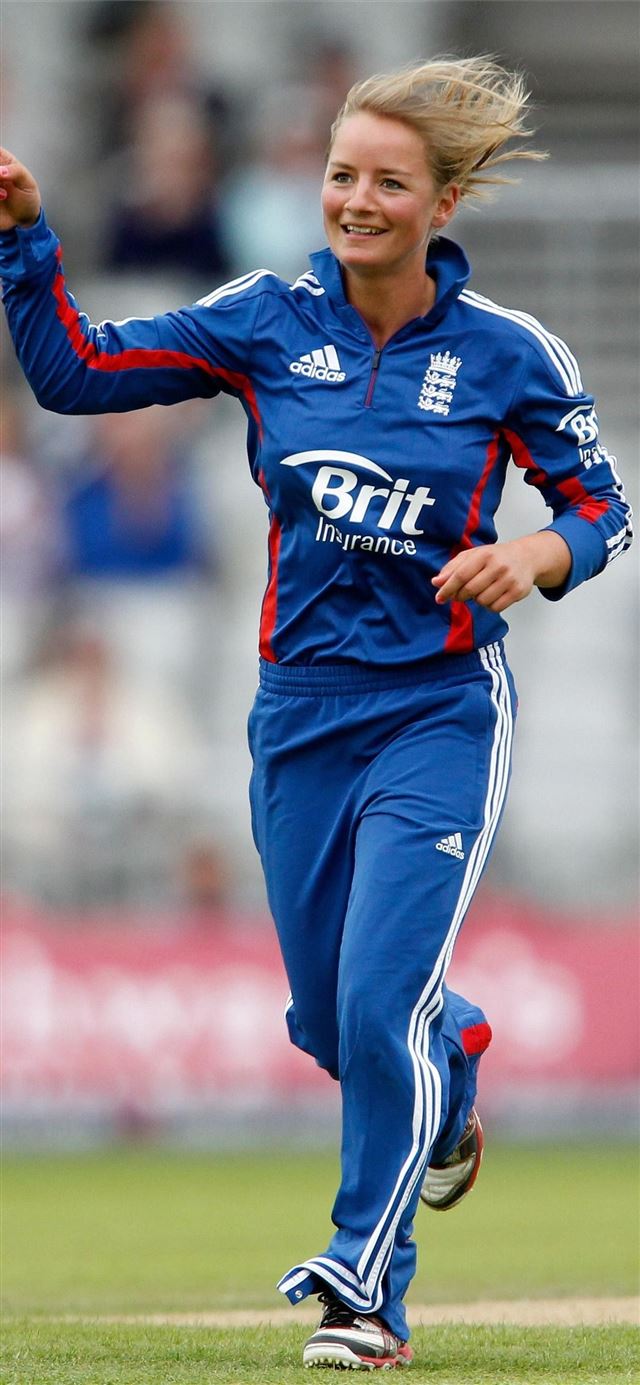1125x2436 danielle wyatt and virat kohli have a good rapport... - india iPhone X Wallpaper