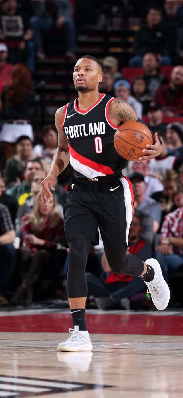 1125x2436 Portland Trail Blazers' Damian Lillard to return t... - basketball celebrity iPhone X Wallpaper