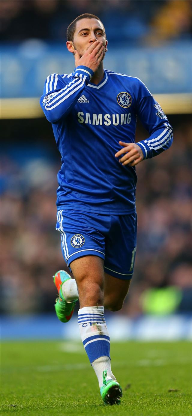 1125x2436 Eden Hazard HD Backgrounds - soccer celebrity iPhone X Wallpaper