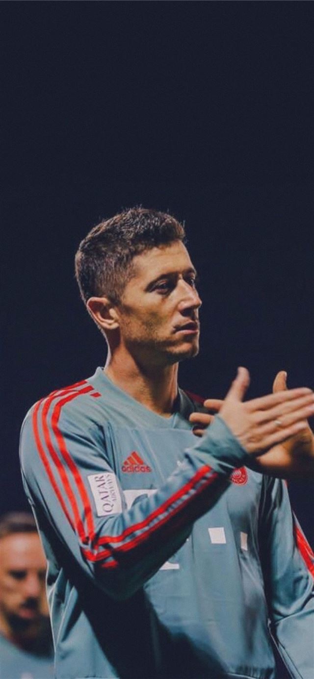 1125x2436 318 Best Robert Lewandowski ❤️❤️❤️ images - soccer celebrity iPhone X Wallpaper