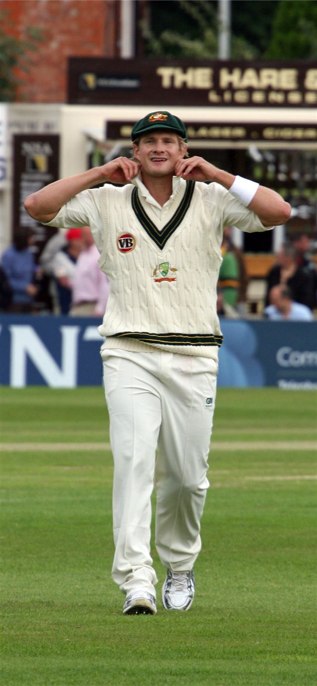 1125x2436 5 Cricketers Who Began Their Career As Bowlers But... - india iPhone X Wallpaper