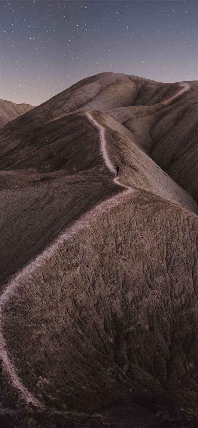 1125x2436 landscape photograph ofmountain range - united states iPhone X Wallpaper