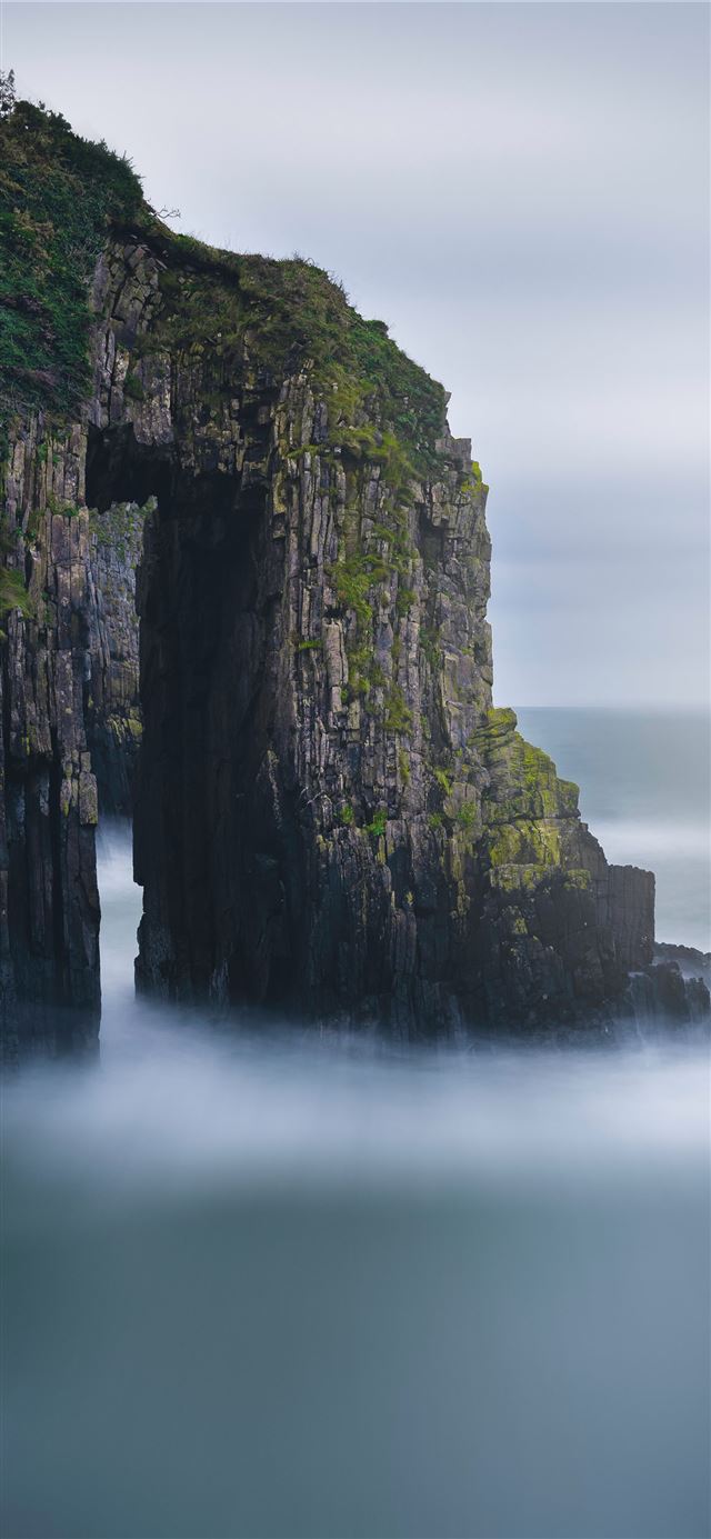 1125x2436 Church Doors Cove Pembrokeshire - scenery iPhone X Wallpaper