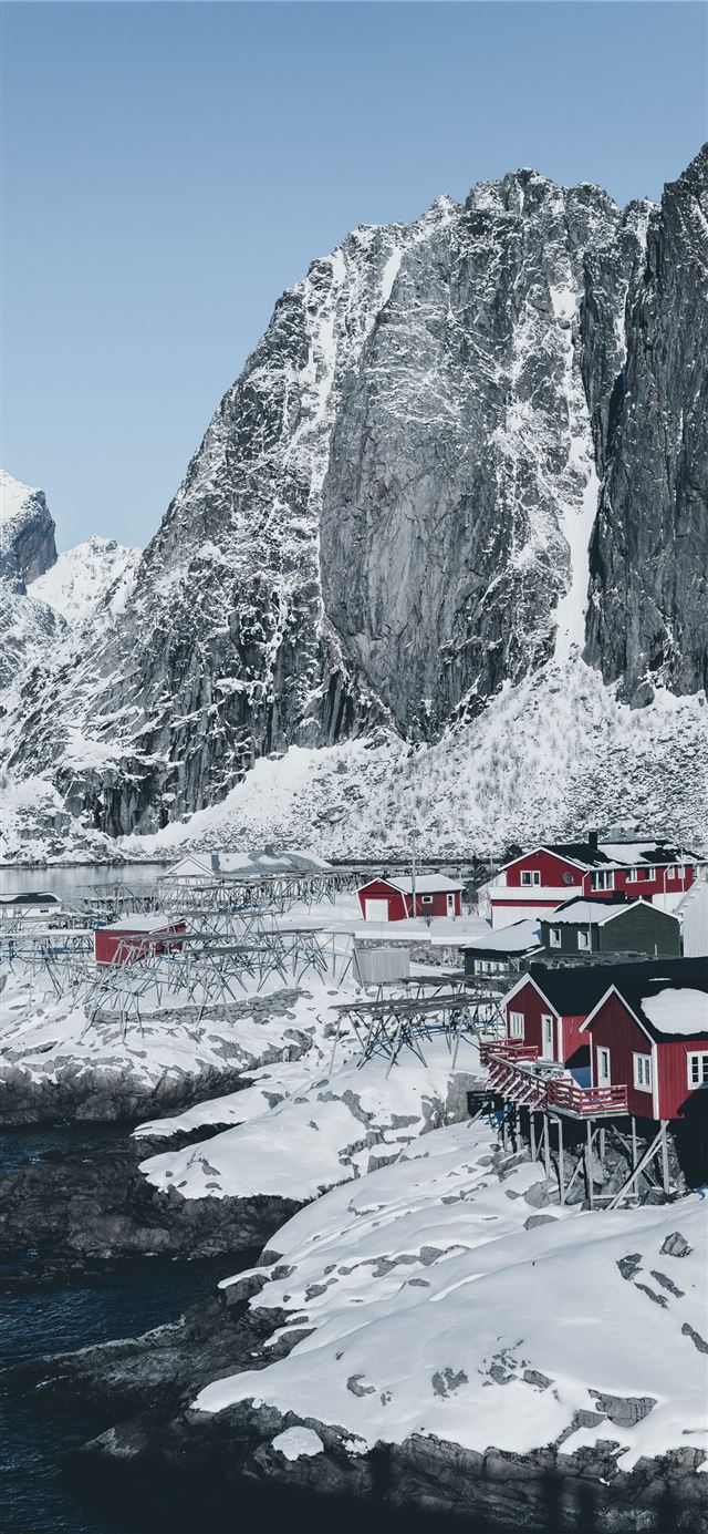 1125x2436 houses near body of water covered by snow - winter iPhone X Wallpaper