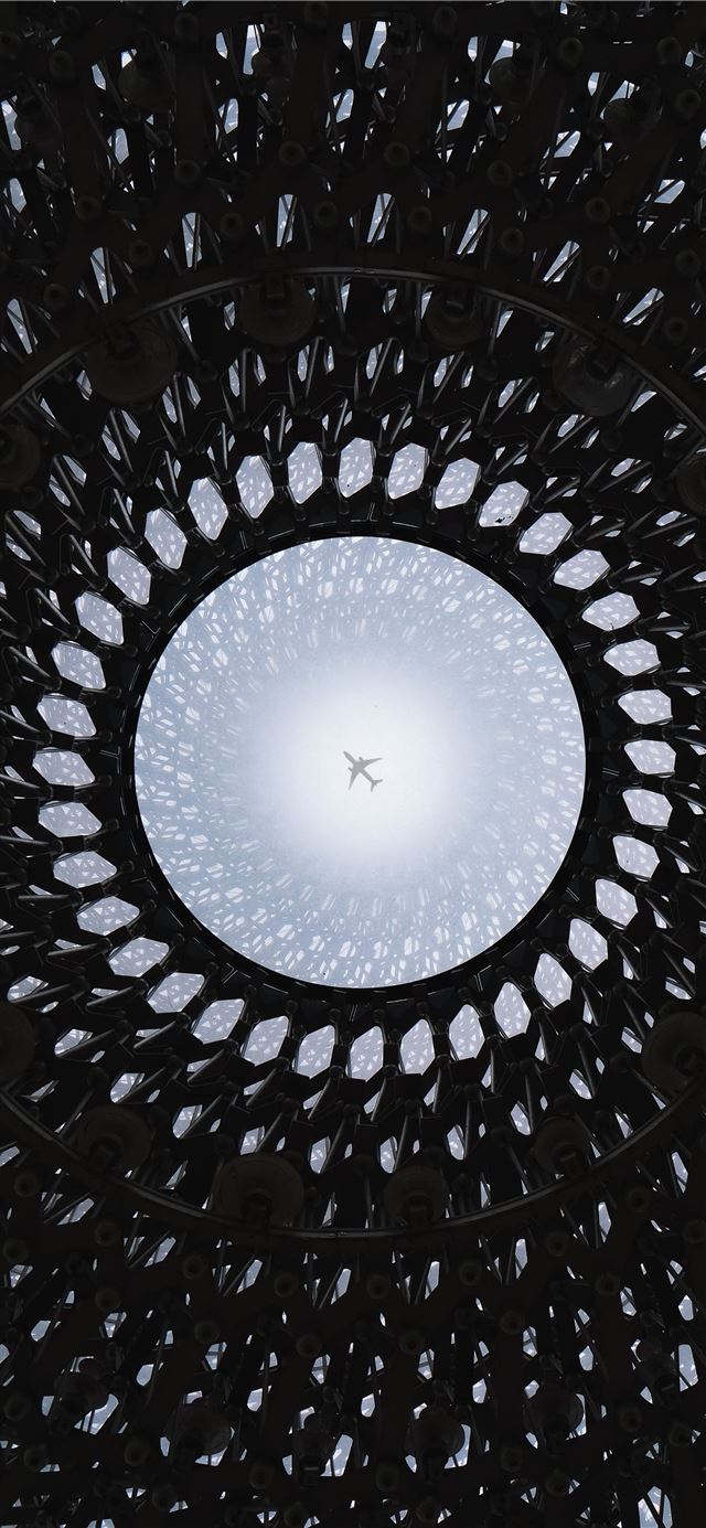 1125x2436 black and white round ceiling light - window iPhone X Wallpaper