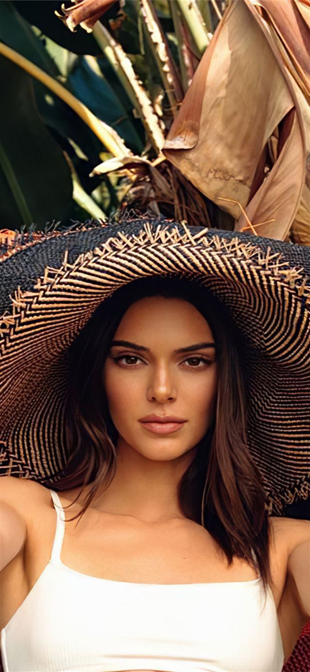 1125x2436 kendall jenner new - model iPhone X Wallpaper