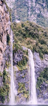 Sutherland Falls wallpaper