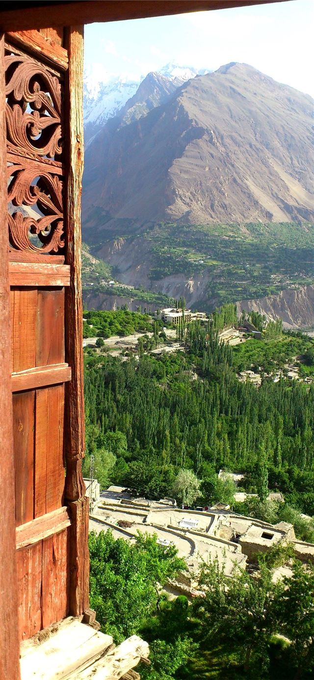 1125x2436 Neelum Valley - pakistan iPhone X Wallpaper