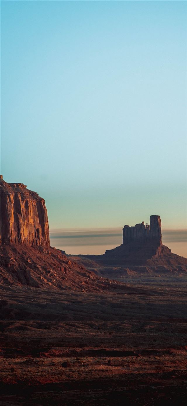 1125x2436 Monument Valley - 100 most beautiful places to visit iPhone X Wallpaper