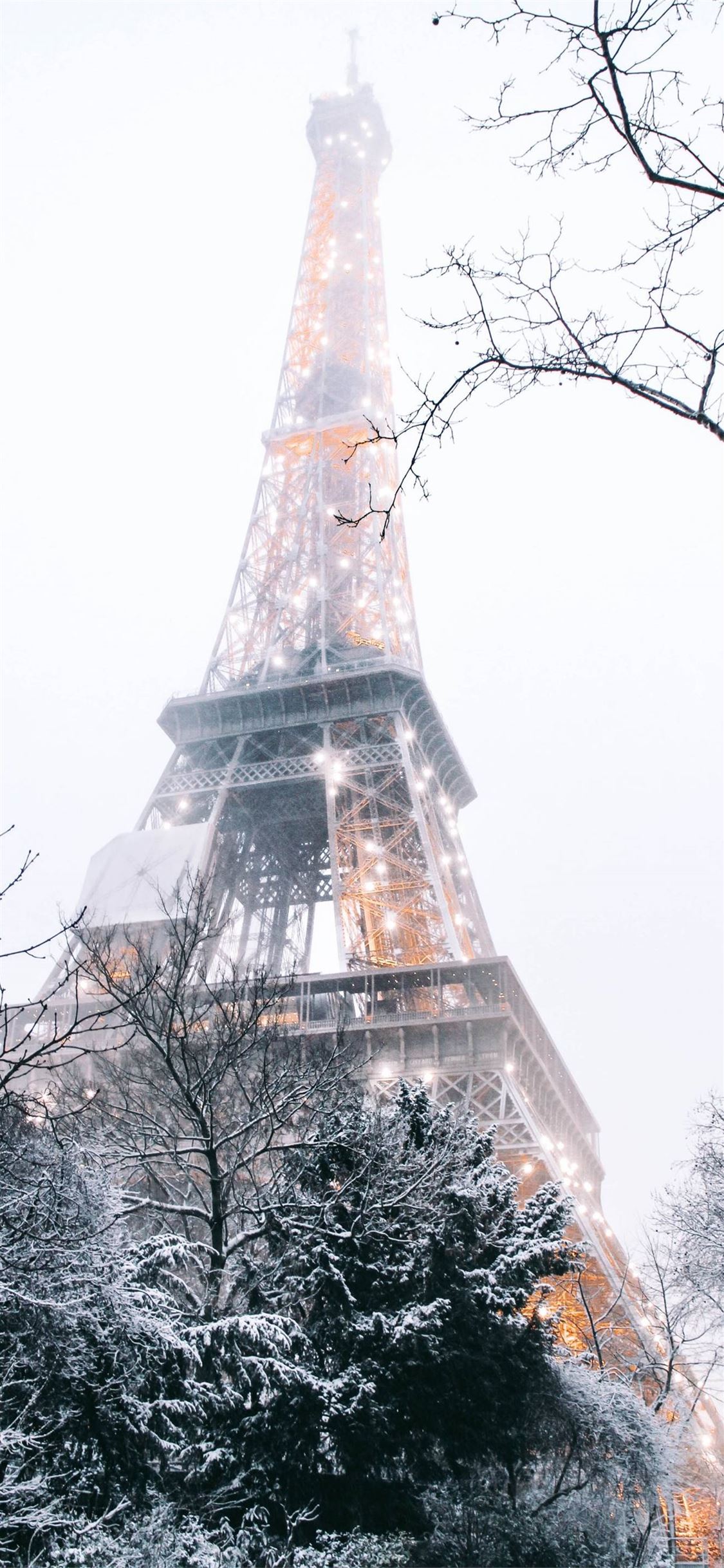 Snowy Paris Coeur iPhone X Wallpapers Free Download