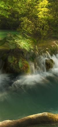 Plitvice Lakes National Park Croatia wallpaper