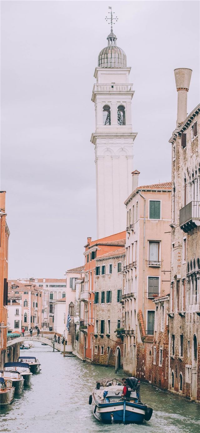 1125x2436 Venezia Italy Android Phone - 100 most beautiful places to visit iPhone X Wallpaper