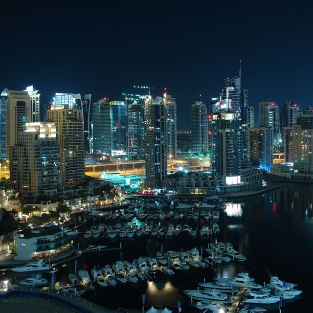 Amazing Dubai Marina iPad wallpaper 