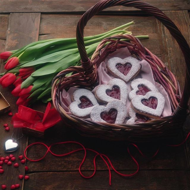 Love Heart Liver Basket iPad wallpaper 