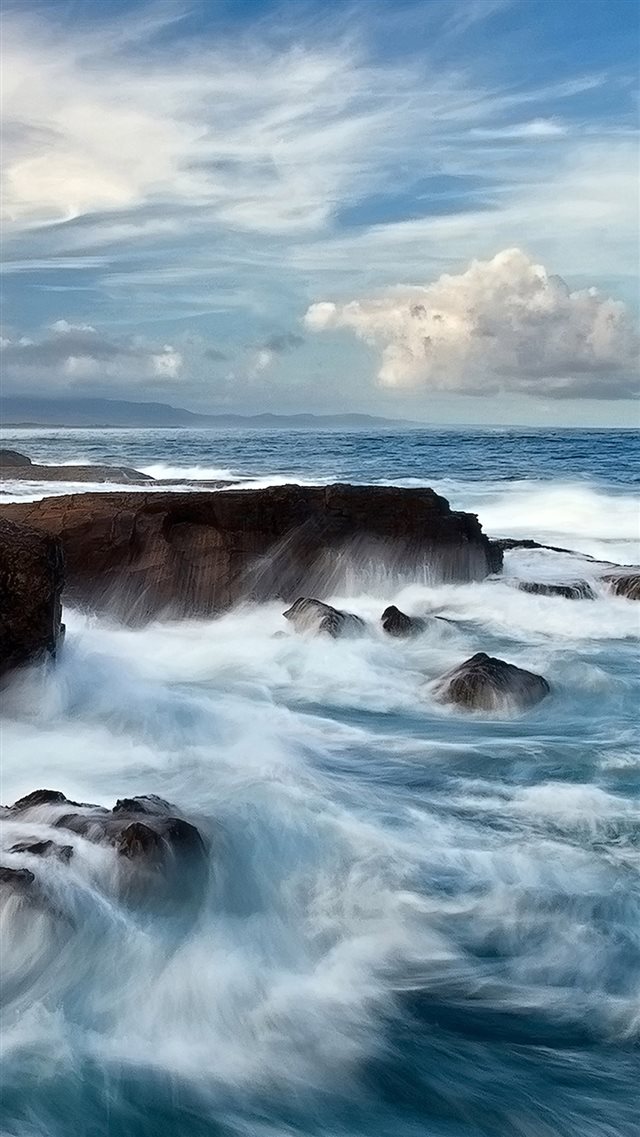 Wonderful Ocean iPhone 8 wallpaper 