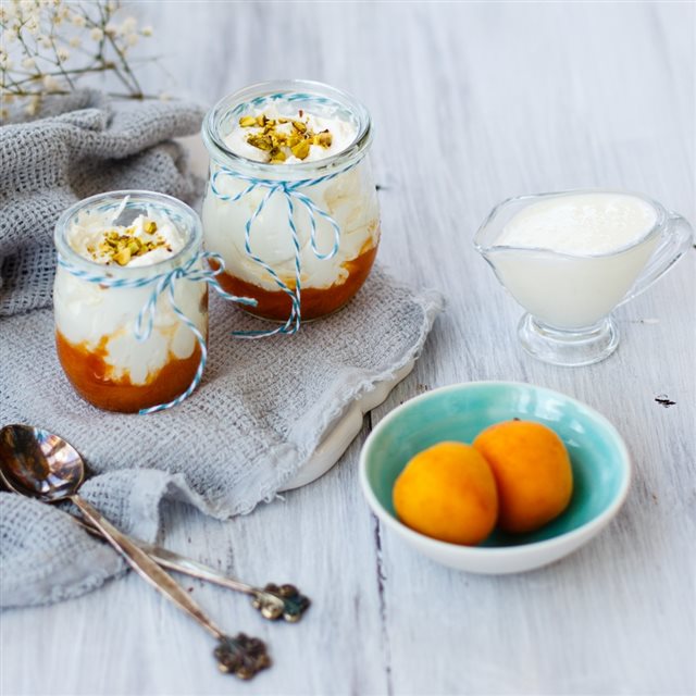 Panna Cotta Breakfast Apricots Dessert Cream Fruit iPad wallpaper 