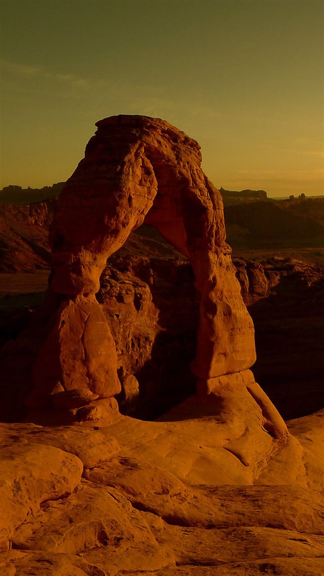 Arches National Park At Dusk  iPhone 8 wallpaper 