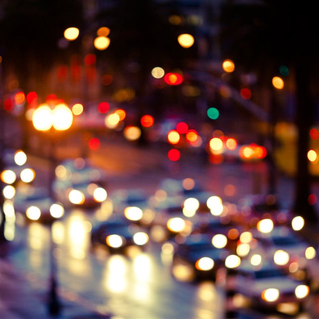 Blurry Rainy Street Scene iPad wallpaper 