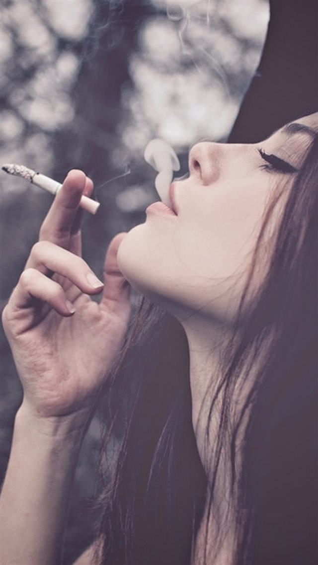 Sexy Girl Smoking iPhone 8 wallpaper 