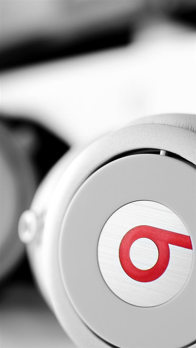 White Beats Headphones  iPhone 8 wallpaper 