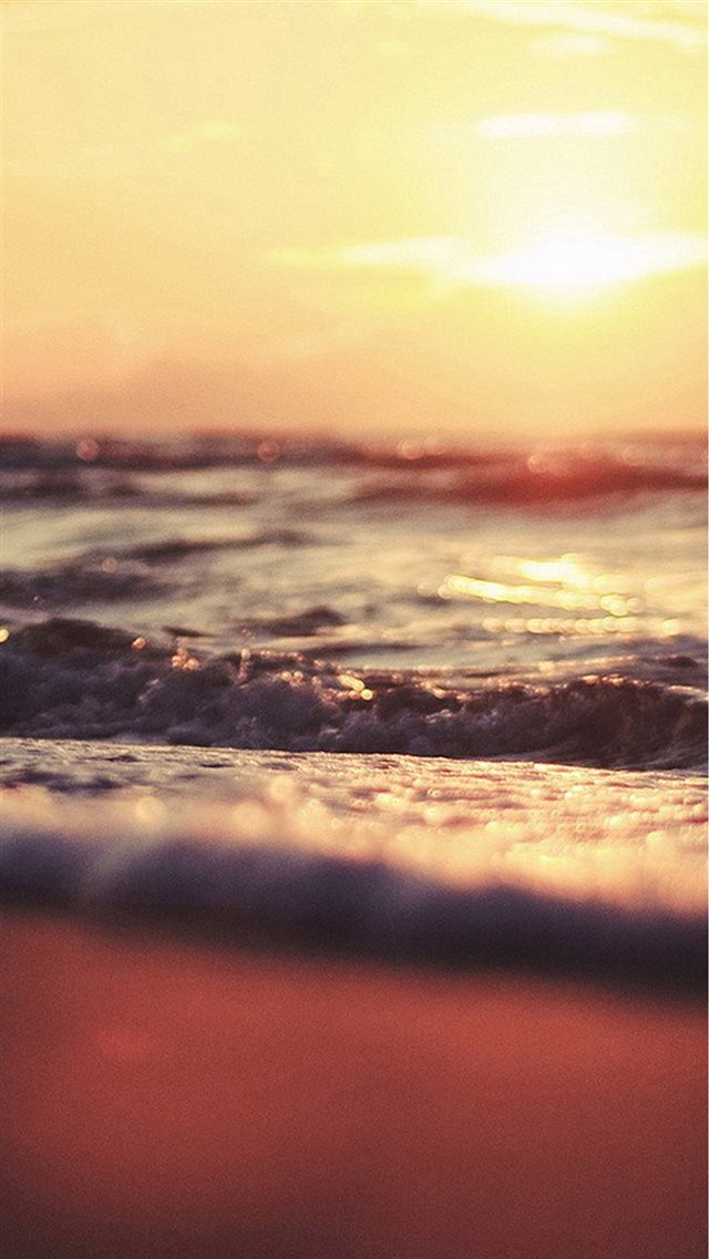 Fuzzy Sunset Beach Wave Landscape iPhone 8 wallpaper 