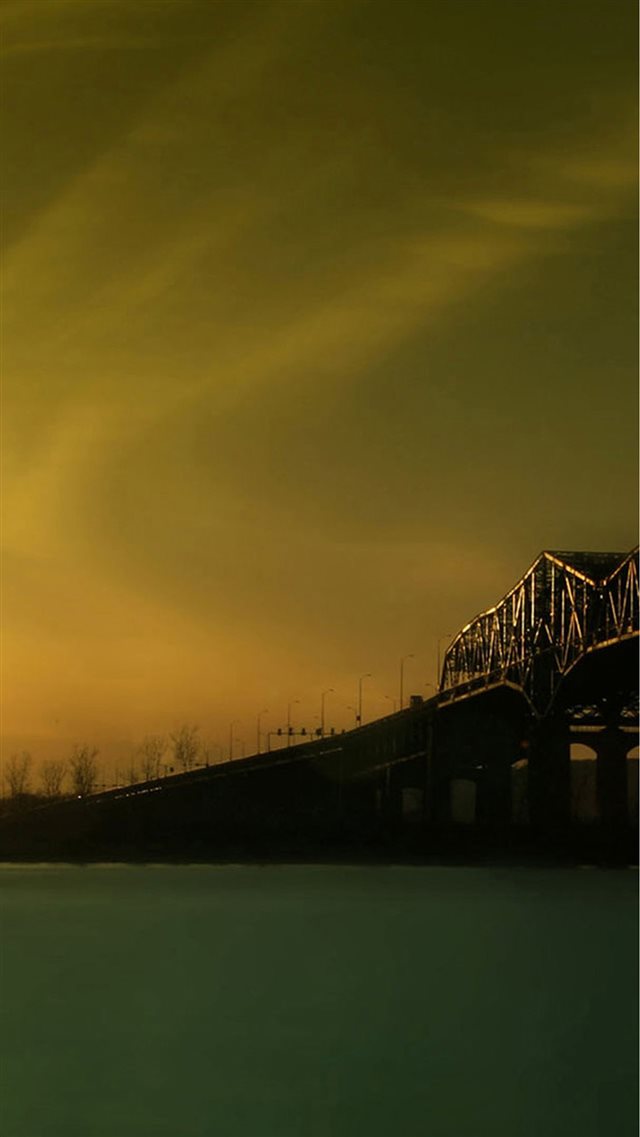 Vast River Skyview Bridge Pier iPhone 8 wallpaper 