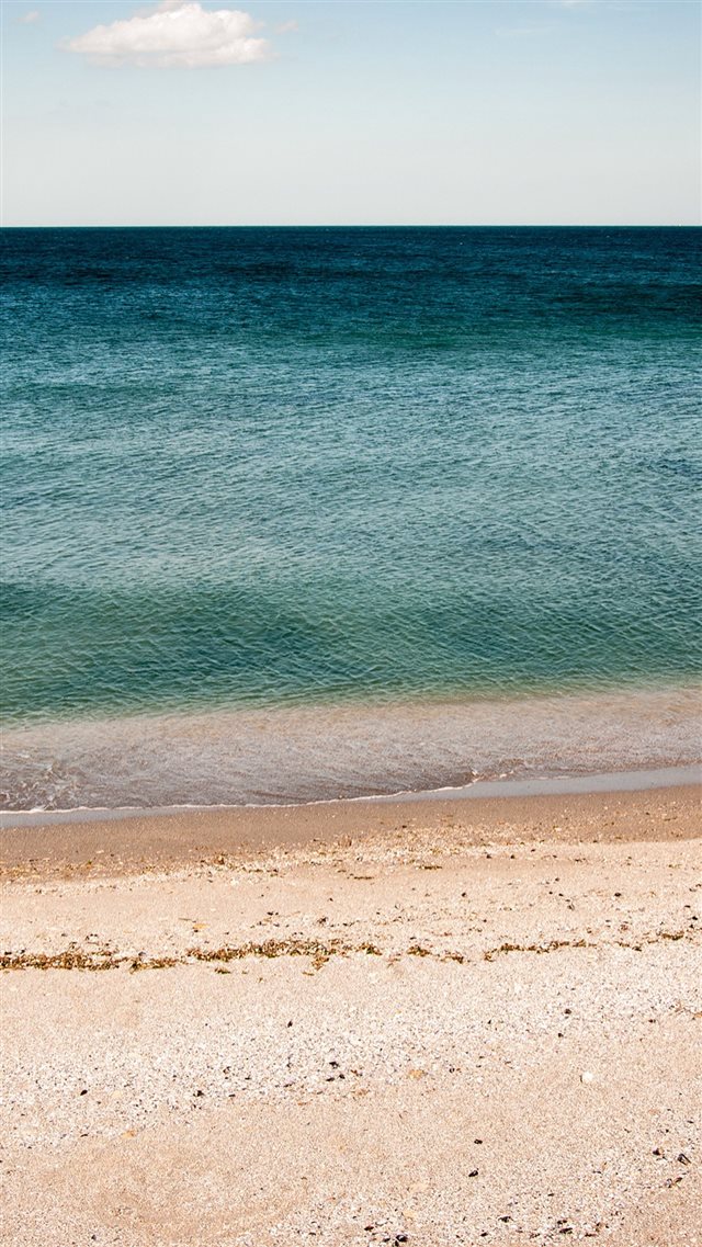 Ocean Sea Beach Green Water iPhone 8 wallpaper 