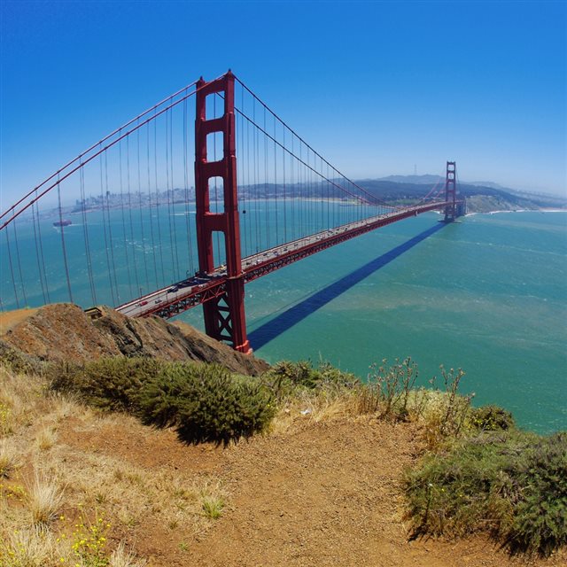 Golden Gate Bridge San Francisco Bay iPad wallpaper 