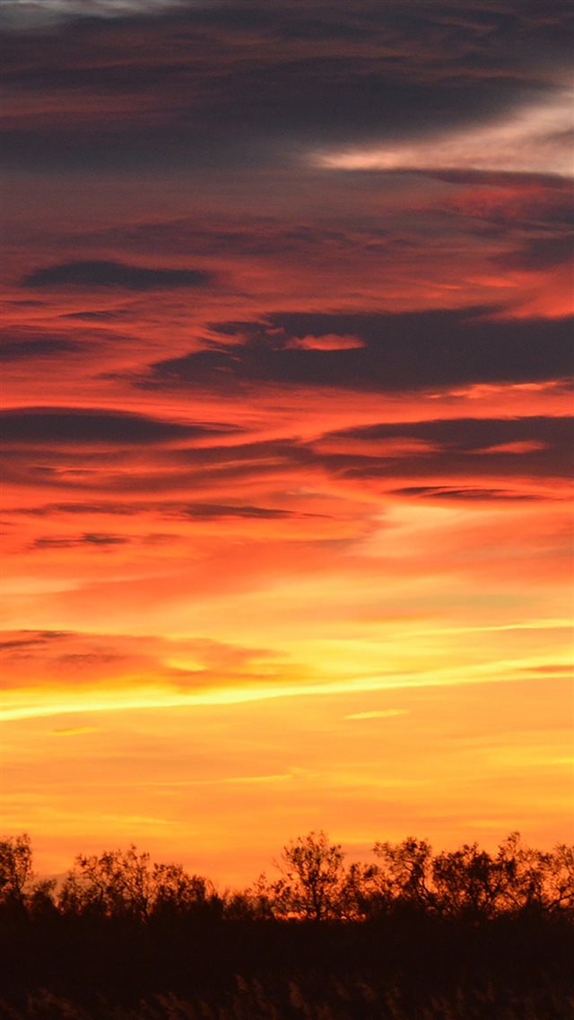 Cloudy Bright Sunset Sky View iPhone 8 wallpaper 