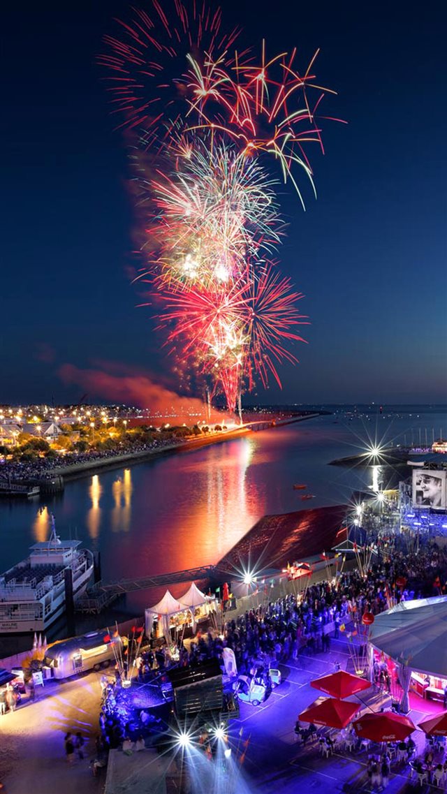 City Night Fireworks iPhone 8 wallpaper 