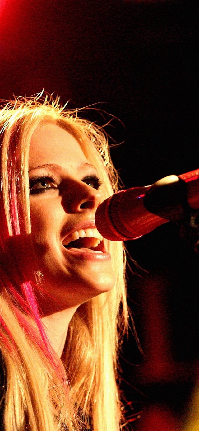 April Lavigne Sing Concert iPhone X wallpaper 