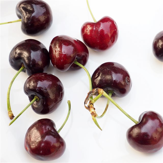 Fresh Sweet Cherries Ripe Berries iPad Pro wallpaper 