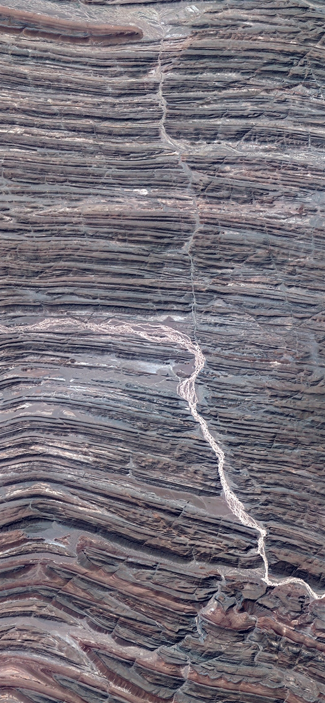 Earthview river texture iPhone X wallpaper 