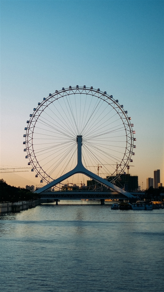 Ferris wheel city entertainment iPhone 8 wallpaper 