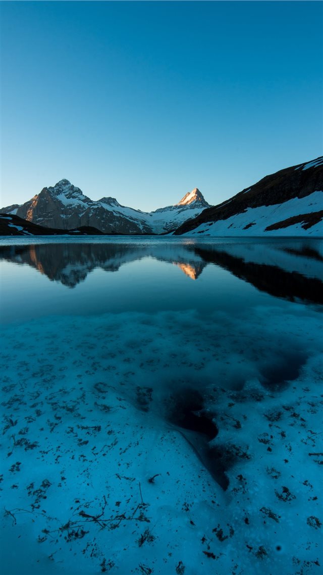Bachalpsee  Grindelwald  Switzerland iPhone SE wallpaper 