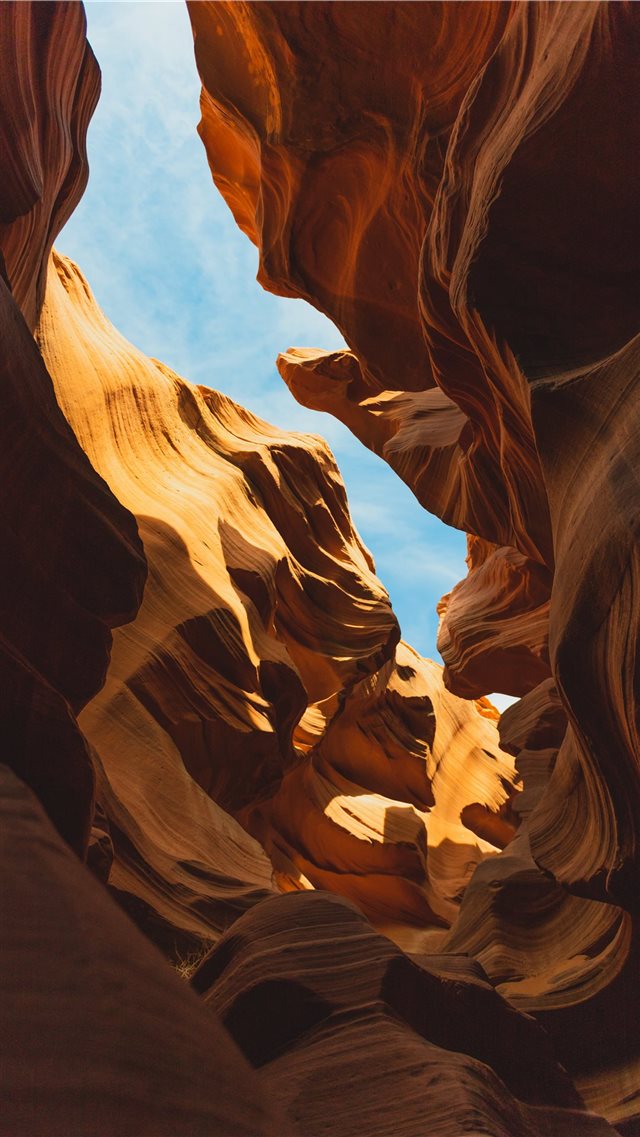 Lower Antelope Canyon  LeChee  United States iPhone 8 wallpaper 