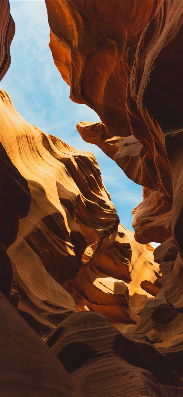 Lower Antelope Canyon  LeChee  United States iPhone X wallpaper 