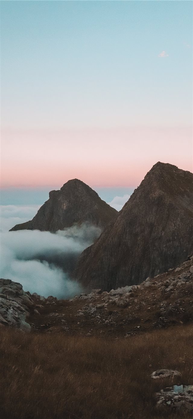 Above the clouds iPhone X wallpaper 