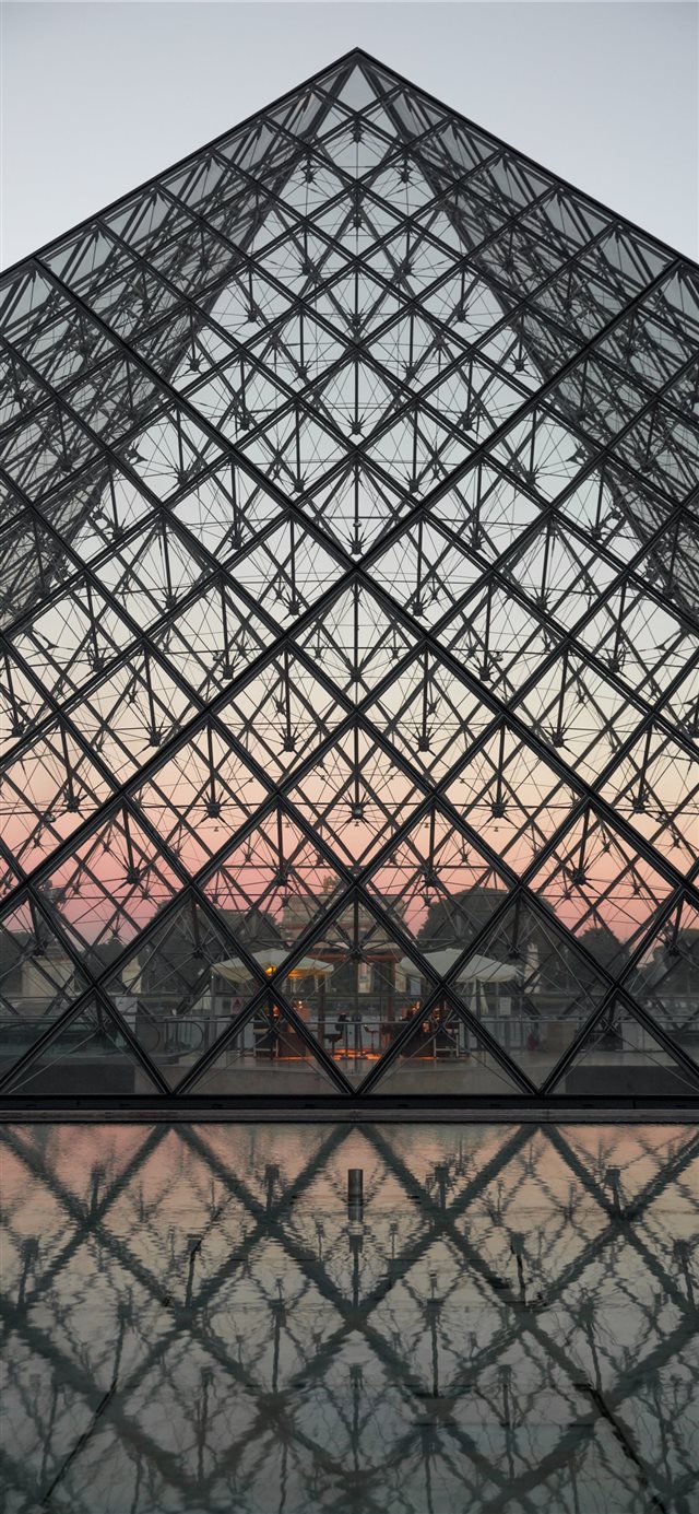 Dawn at the Louvre iPhone X wallpaper 