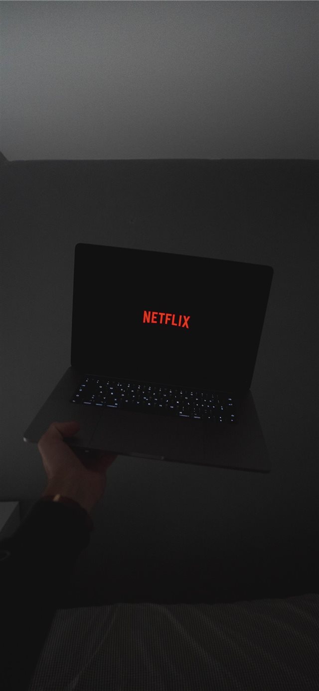 Netflix and Chill iPhone X wallpaper 