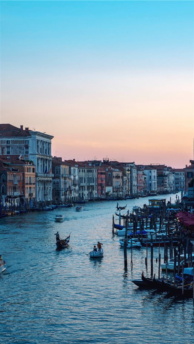 Venice Sunset iPhone 8 wallpaper 