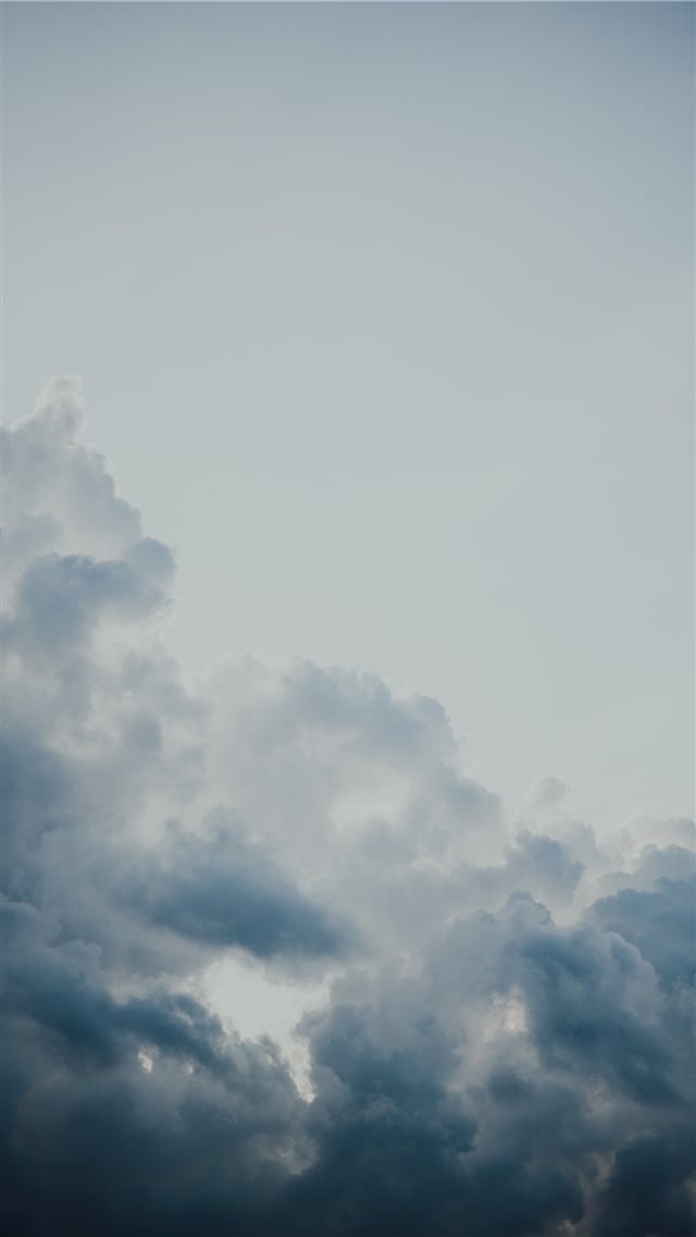 clouds iPhone 8 wallpaper 