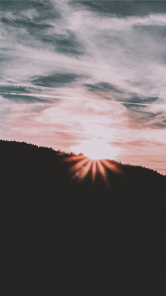 Sunset iPhone 8 wallpaper 