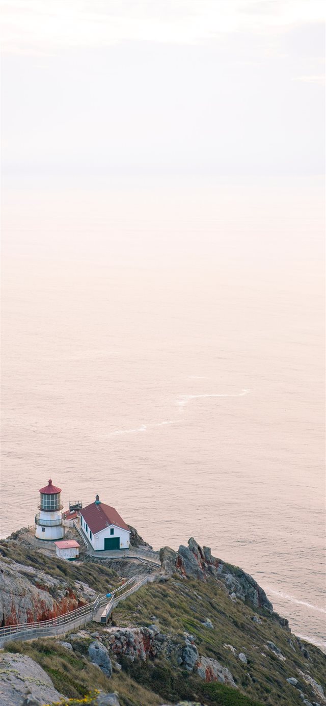 The Point Reyes Lighthouse Visitor Center  Inverne... iPhone X wallpaper 