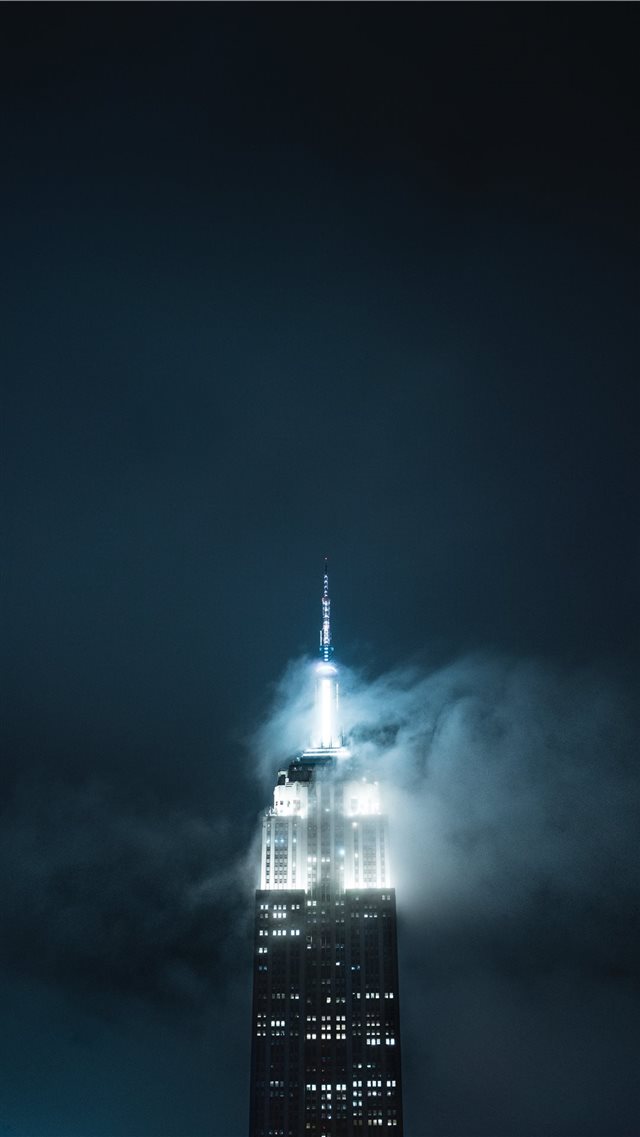 Shrouded by the fog iPhone SE wallpaper 